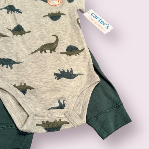 NWT Baby Carter's Dinosaur Baby Bodysuit Set With Sweatpants Size 3 Months - Picture 3 of 9
